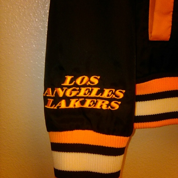LA Lakers windbreaker - Picture 3 of 5